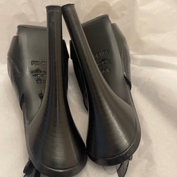 Fendi Logo Platform Peep-Toe Heels 38.5 Leather Bow Details Gold FF Buckle - Picture 13 of 16